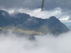 4ème jour, il se met à faire beau entre Bovine et le col de Forclaz 4ème jour, il se met à faire beau entre Bovine et le col de Forclaz